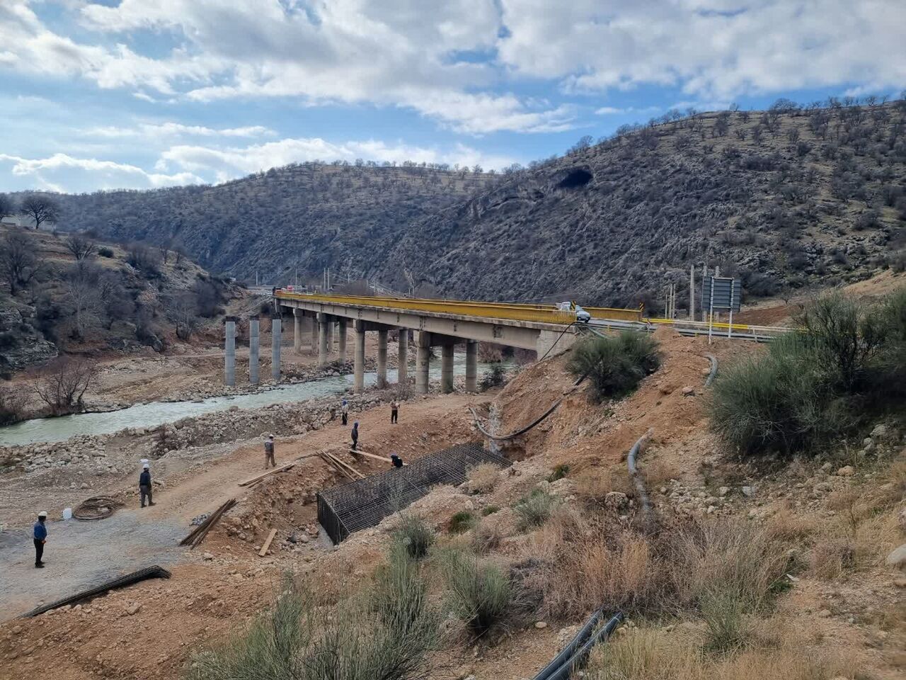 ۴۸۰میلیارد ریال به تکمیل پل سریز در شهرستان بویراحمد اختصاص یافت ۴۸۰میلیارد ریال به تکمیل پل سریز در شهرستان بویراحمد اختصاص یافت