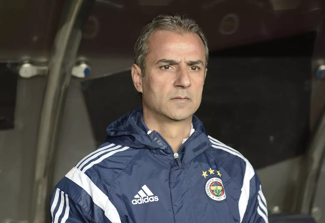 بازگشت مربی ترکتبار به میز مذاکره با پرسپولیس؛ سرمربی سابق فنرباغچه ۲۰۰ میلیارد میخواهد