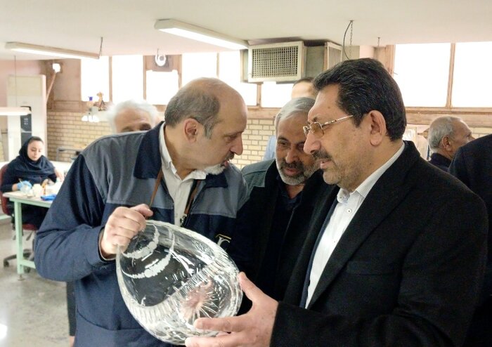 وزیر صمت: نیروگاههای خورشیدی، ناترازی انرژی صنایع را رفع میکند