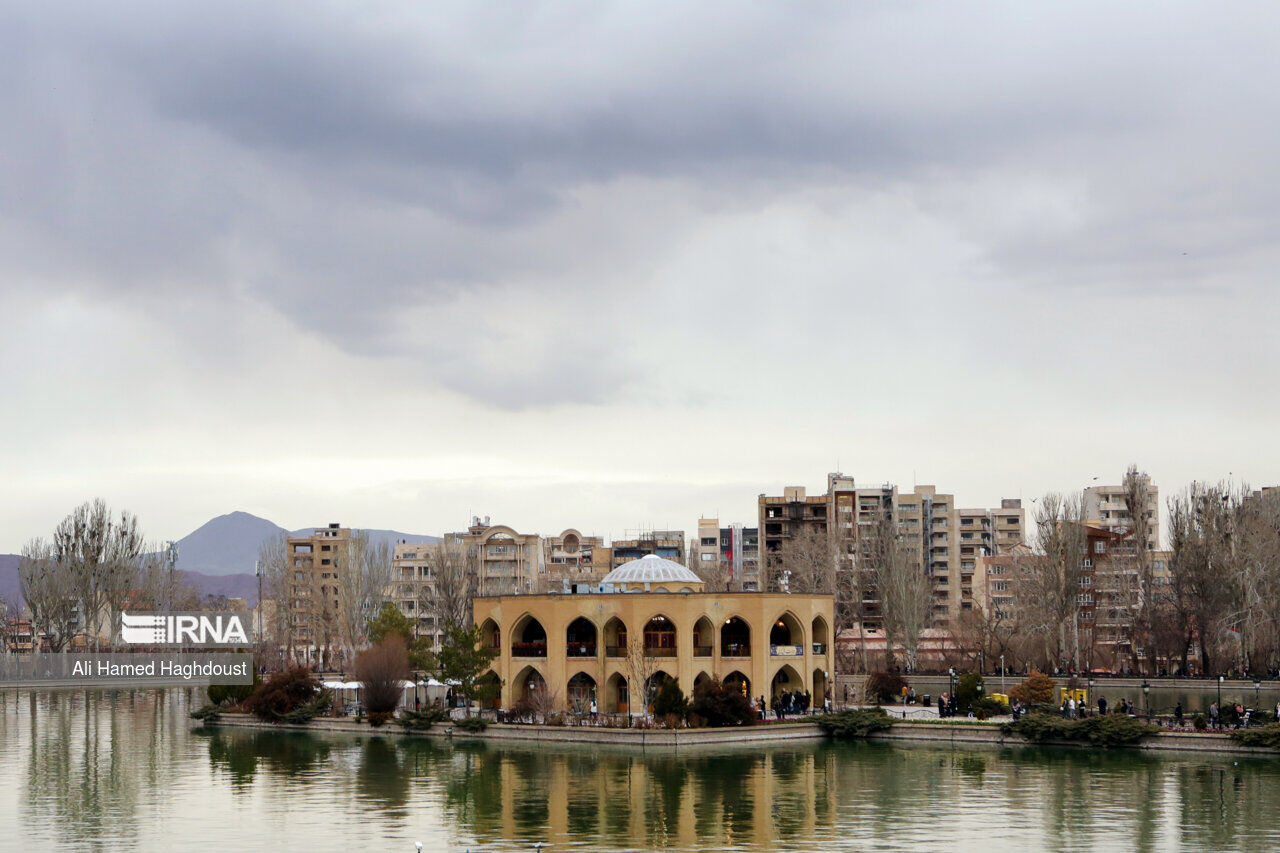 هوای تبریز پس از ۱۷ روز پاک شد/ بناب همچنان آلوده هوای تبریز پس از ۱۷ روز پاک شد/ بناب همچنان آلوده