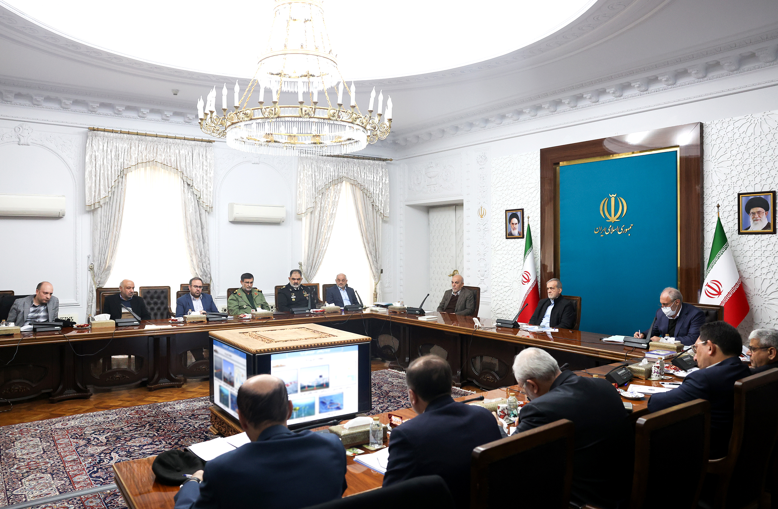 تاکید پزشکیان بر ضرورت رعایت استانداردهای شهرسازی در توسعه مَکُران و سواحل جنوب