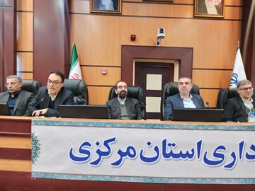 مجمع نمایندگان استان مرکزی خواهان تلاش بیشتر دولت برای کاهش تورم شد