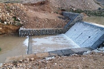 هفت طرح آبخیزداری در استان مرکزی آماده بهره‌برداری