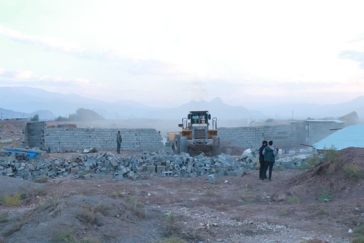 فیلم | رفع تصرف ۱۹ هکتار از اراضی کشاورزی در مرز خسروی قصرشیرین