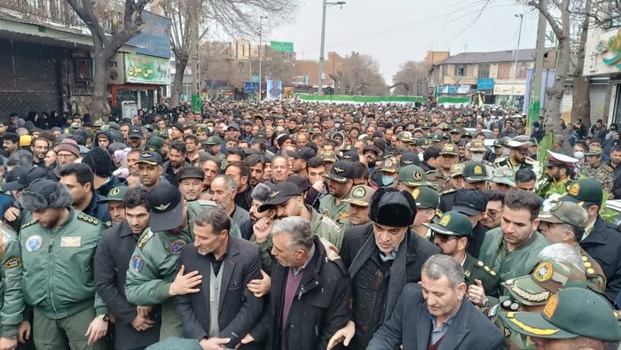 فیلم| تشییع پیکر شهید فیضی‌پور در زادگاهش بناب