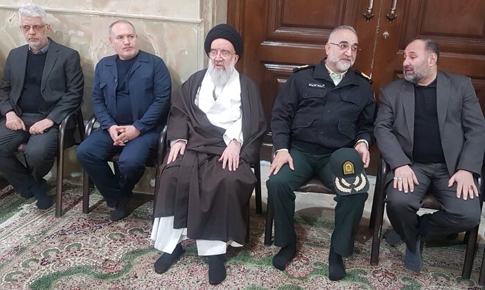 پیکر شهیدان رازینی و مقیسه در حرم حضرت معصومه به خاک سپرده شد