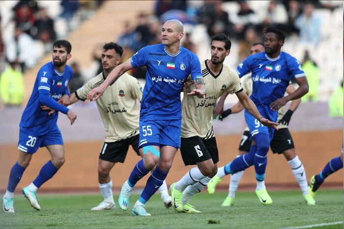 نمک رحمتی روی زخمهای موسیمانه؛ استقلال قدر بازگشت به آزادی را ندانست