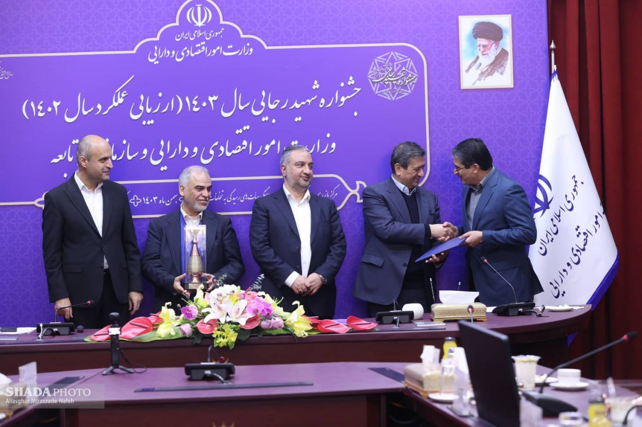 حقوق کارمندان با هزینههای آنان تناسب ندارد/ تأمین ۸۰ درصد بودجه بر عهده وزارت اقتصاد