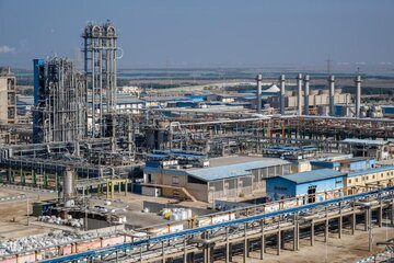 لزوم توجه به مطالعات راهبردی در مسیر توسعه صنعت پتروشیمی