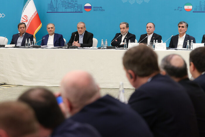 دیدارهای رئیسجمهور در مسکو عملیاتی بود؛ استقبال فعالان اقتصادی روس از نشست با پزشکیان