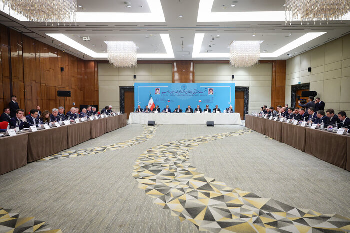 دیدارهای رئیسجمهور در مسکو عملیاتی بود؛ استقبال فعالان اقتصادی روس از نشست با پزشکیان