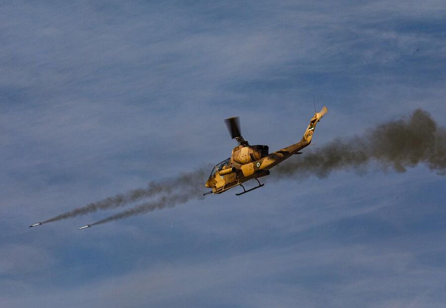 Iran Army employs Cobra helicopters, Fajr-5 missiles in northeast drill