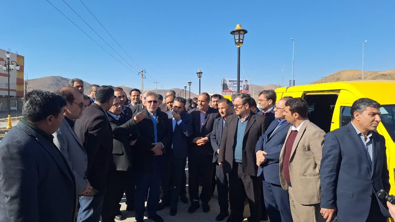 ۶۴ شهردار با ظرفیتهای عجبشیر آشنا شدند ۶۴ شهردار با ظرفیتهای عجبشیر آشنا شدند