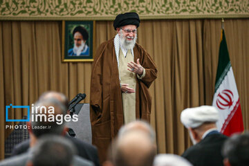 In photo; Manufacturers, figures from private sector meet Ayatollah Khamenei