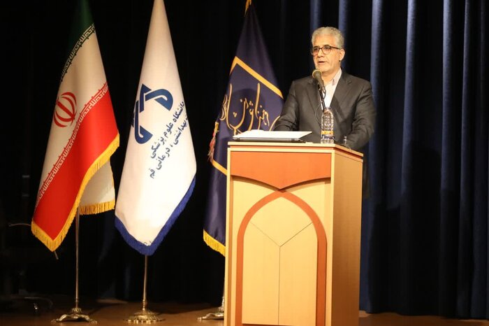 معنویت اسلامی توحیدمحور، جامعه‌نگر و دارای نظامی جامع است