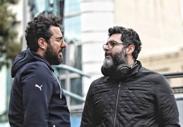 تلویزیون یا انفجار در گیشه؛ پشت تهیهکنندگان فجر۴۳ به چه گرم است؟ 1 تلویزیون یا انفجار در گیشه؛ پشت تهیهکنندگان فجر۴۳ به چه گرم است؟