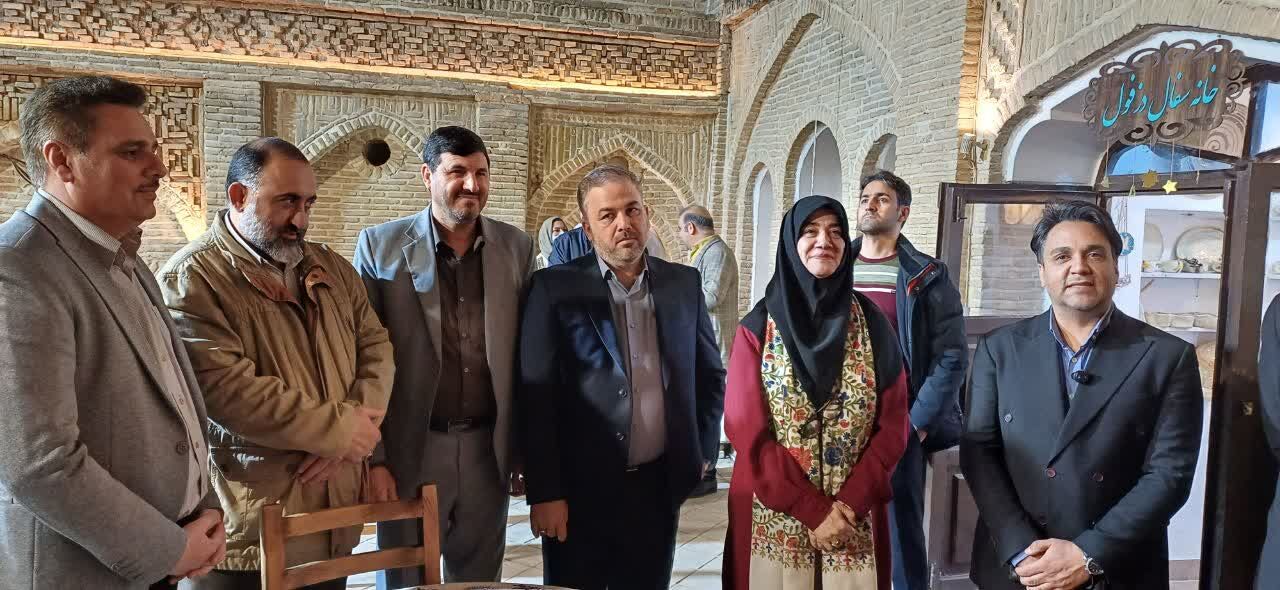 معاون وزیر میراث فرهنگی: زیست بوم صنایع دستی باید تکمیل شود معاون وزیر میراث فرهنگی: زیست بوم صنایع دستی باید تکمیل شود