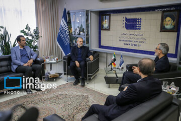 Larijani, an adviser to Iran's Leader visits IRNA