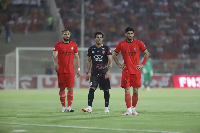 حضور سرمربی پرسپولیس در تهران در روز تساوی خوابآور استقلال در انزلی