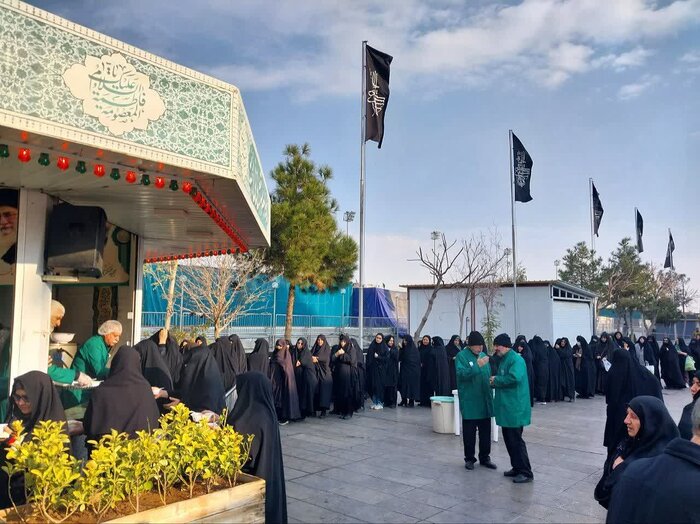 حرم مطهر حضرت معصومه(س) آیینهدار اشک و ارادت به حضرت باب الحوائج(ع)