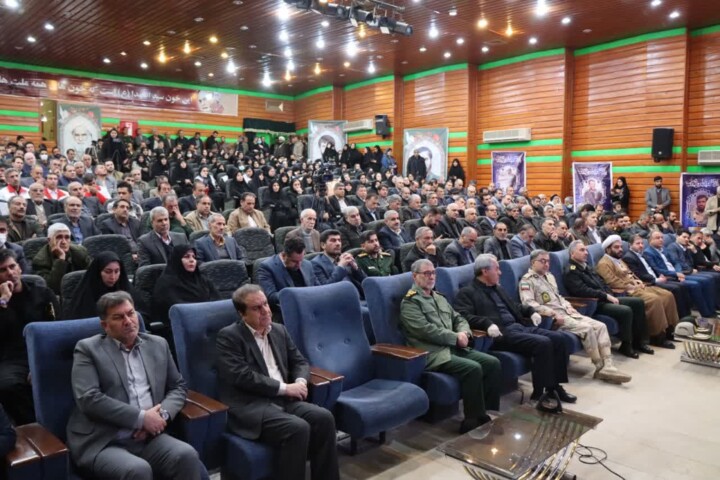 امام جمعه ایلام: حفظ ارزشهای دینی در مساجد، راه مقابله با نفوذ دشمنان است