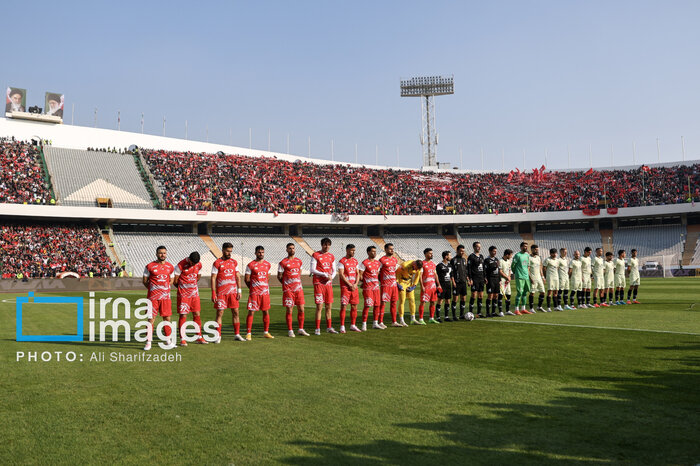 بُرد بزرگ پرسپولیس با ۱۰ نفر؛ تراکتور در آزادی زمینگیر شد