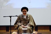 امام جمعه شهرکرد: دعوت جوانان به 
معارف دینی همراه با احترام انجام شود