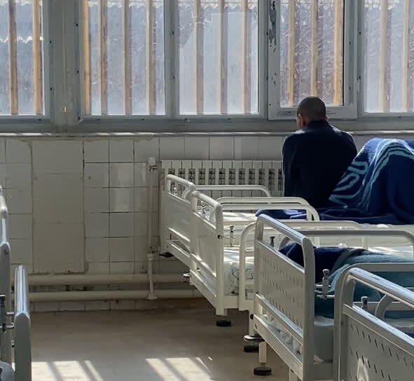 باغ پدر هنوز بهار است