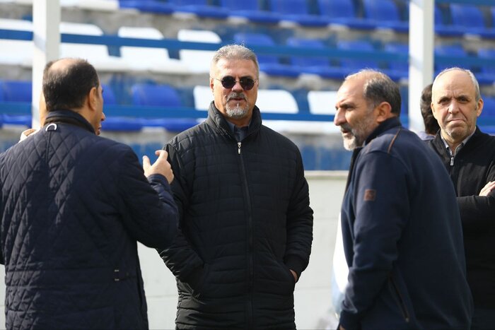 سقوط آزاد استقلال با وصله های ناجور