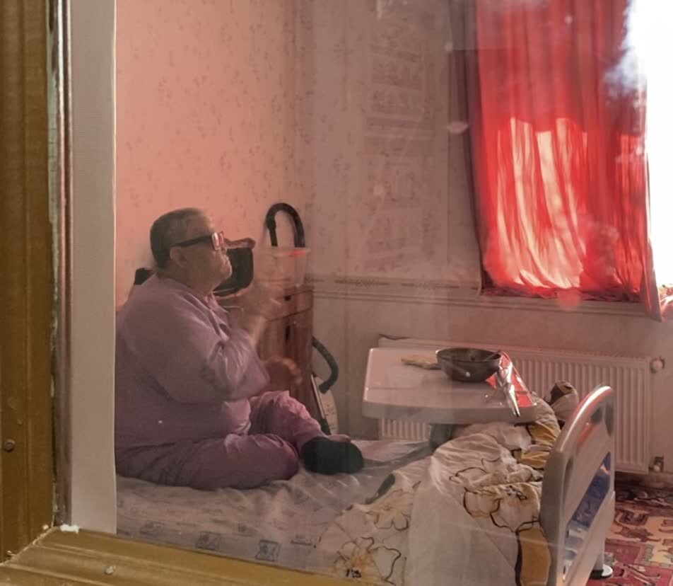 باغ پدر هنوز بهار است باغ پدر هنوز بهار است