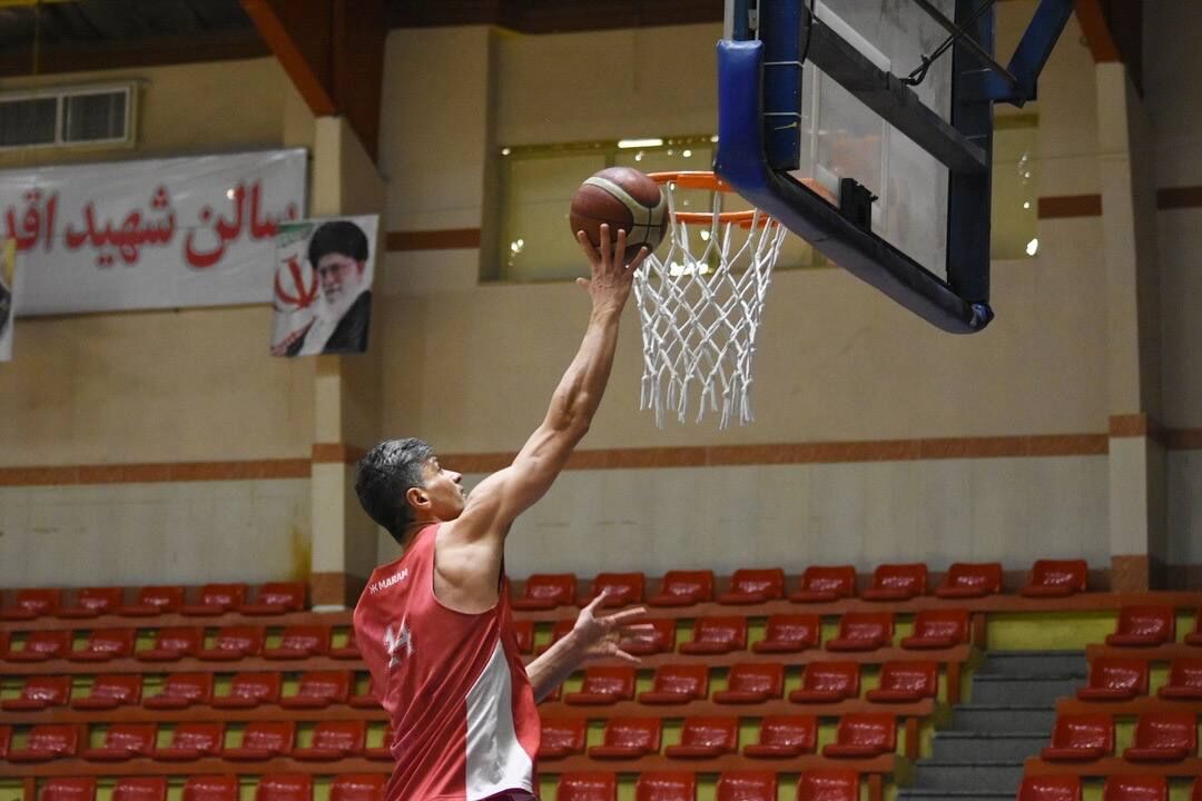 مقاومت شهرداری تبریز به مرحله یک چهارم لیگ یک حرفهای بسکتبال کشور صعود کرد مقاومت شهرداری تبریز به مرحله یک چهارم لیگ یک حرفهای بسکتبال کشور صعود کرد