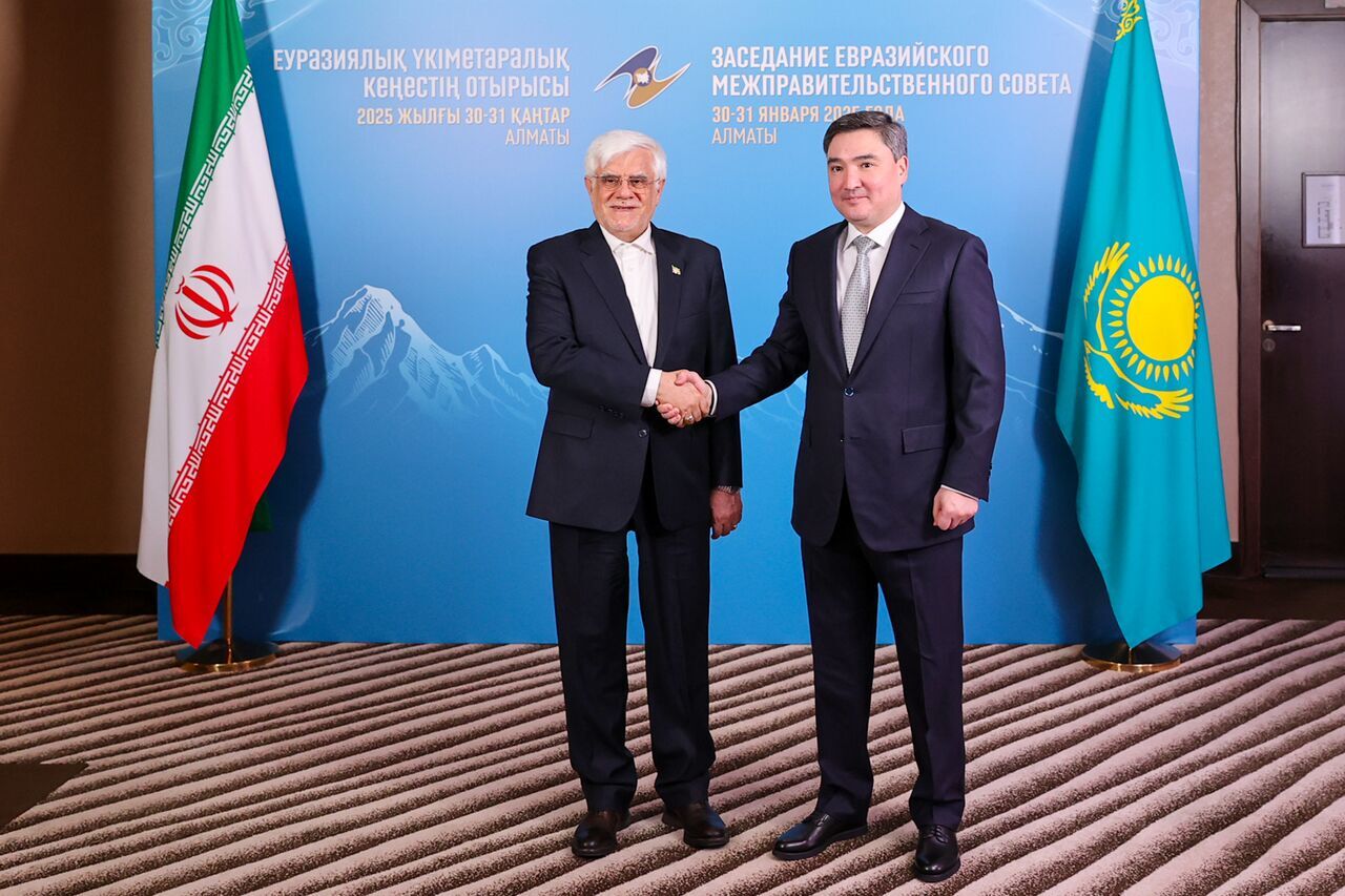 Iran's VP calls for boosting level of trade exchanges between Iran and Kazakhstan