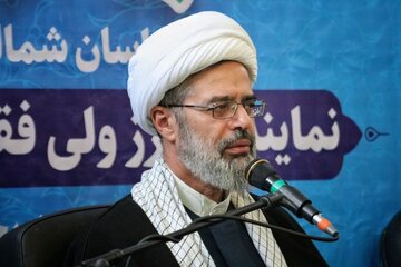 امام جمعه بجنورد: دشمنان به دنبال هویت زدایی از جوانان هستند