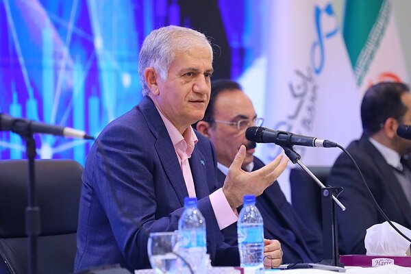 برات کریمی: برنامه تحول بانک دی، زودتر از زمانبندی اعلام شده محقق میشود