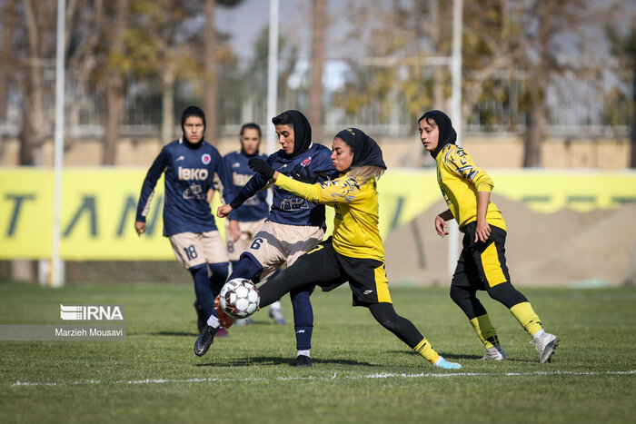 تساوی فولاد و پرسپولیس به نفع سایر مدعیان در روز قرعهکشی پلیآف لیگ قهرمانان اروپا