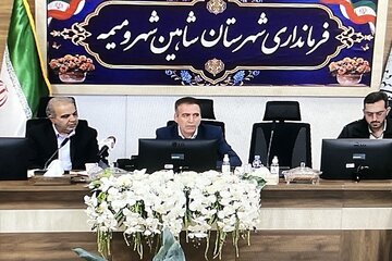 فرماندار: وفاق و همدلی لازمه توسعه و رفع چالش‌های شاهین‌شهر و میمه است