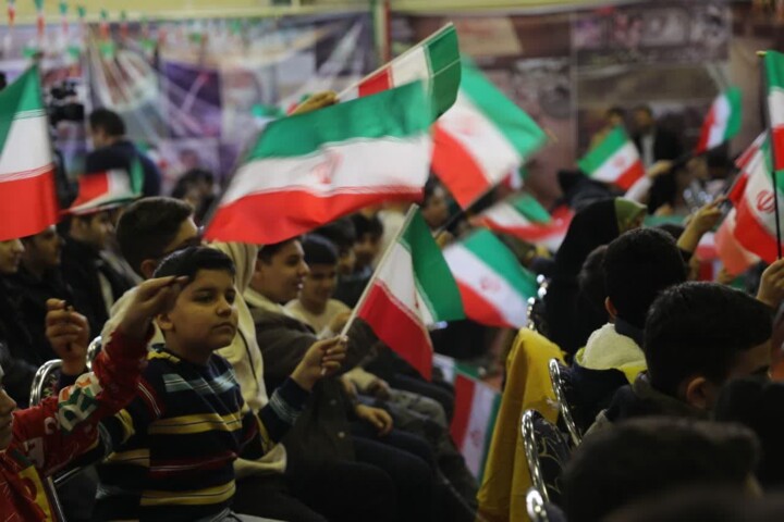 تلاش جوانان امروز، پیشران پیشرفت انقلاب و توسعه کشور است