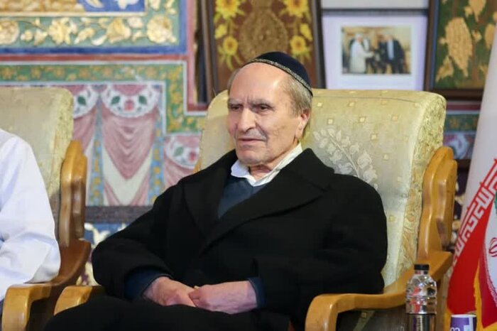 «از طلیعه ایام انقلاب تا تلالوی عصر وفاق» گفتمان ادیان توحیدی در اصفهان