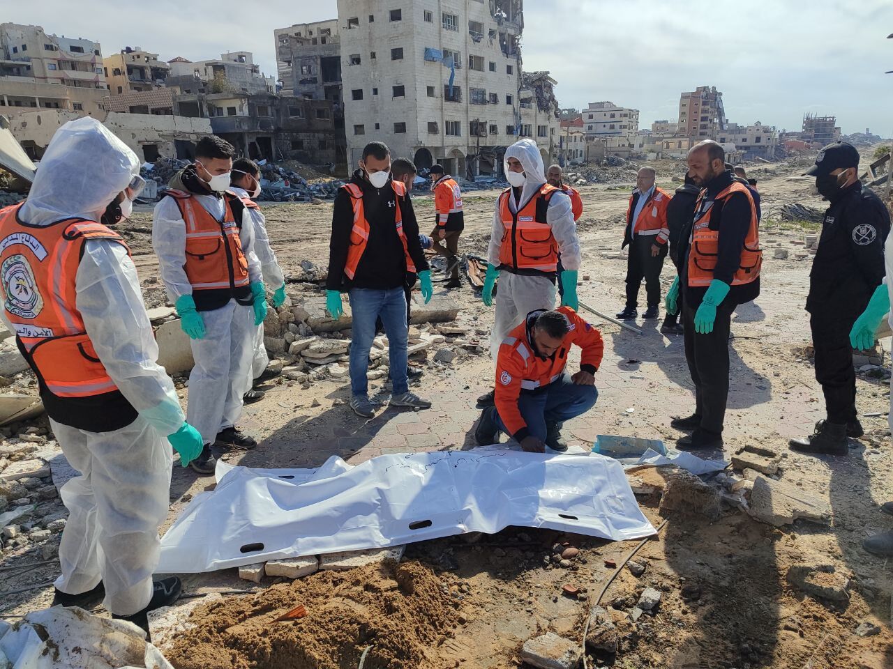 جنگ غزہ کے شہیدوں کی تعداد بڑھ کر 48 ہزار 239 تک پہنچ گئی