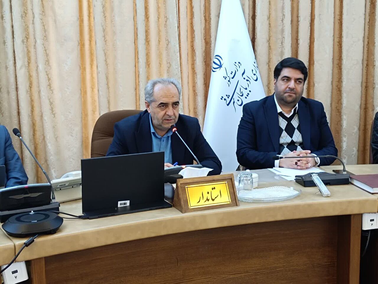 استاندار آذربایجان شرقی: مسائل عرصه فرهنگ و هنر باید در میدان فرهنگی حل و فصل شود استاندار آذربایجان شرقی: مسائل عرصه فرهنگ و هنر باید در میدان فرهنگی حل و فصل شود