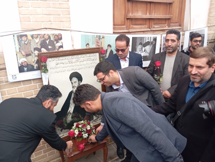 اصحاب رسانه قم با آرمانهای امام(ره) تجدید بیعت کردند