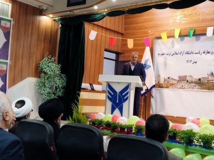 رییس دانشگاه آزاد خراسان‌رضوی: نظام دانشی مبتنی بر نیاز جامعه تغییر کرده است