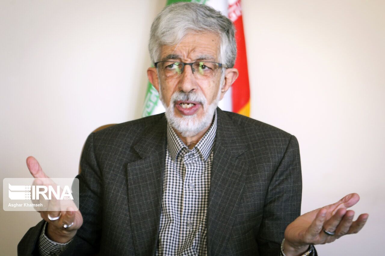 غلامعلی حدادعادل از خبرگزاری ایرنا بازدید کرد