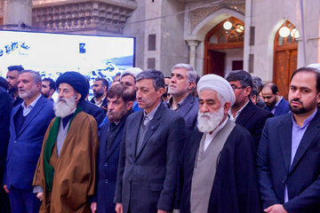 تجدید میثاق رئیس و کارکنان ستاد اجرایی فرمان امام با آرمان‌های معمار کبیر انقلاب