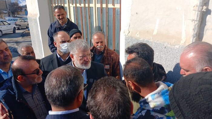 استاندار تهران پای درد دل روستاییان فیروزکوه نشست