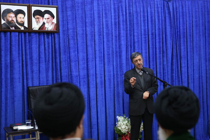 تجدید میثاق رئیس و کارکنان ستاد اجرایی فرمان امام با آرمان‌های معمار کبیر انقلاب