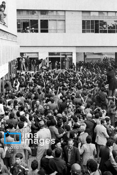 In photo: Imam Khomeini meeting with people