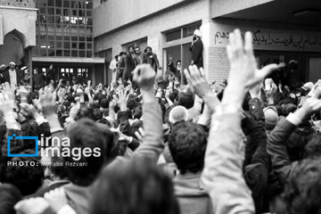 In photo: Imam Khomeini meeting with people