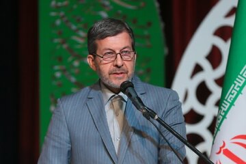 اصفهان در مسیر تبدیل شدن به قطب گردشگری است