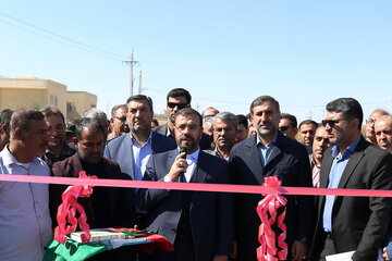 افتتاح و کلنگ زنی ۱۱۵ هزار میلیارد ریال طرح عمرانی در لارستان فارس